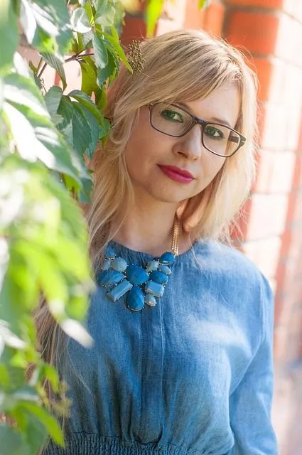 maquillaje para mujeres con gafas